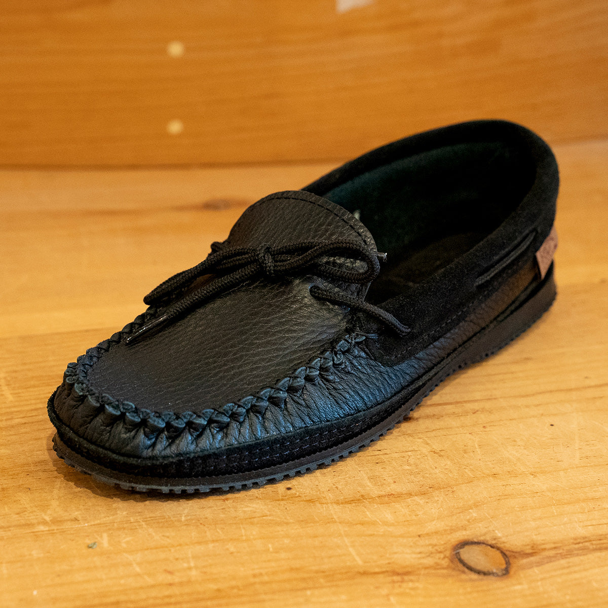 "Laurentian Chief Moccasins, insole, sole appliqué, indian sole" (Men's)