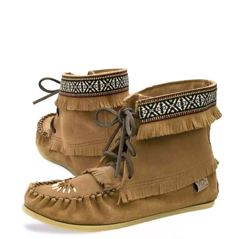 "Laurentian Chief Concho, beaded, crepex natural sole" (Women's)